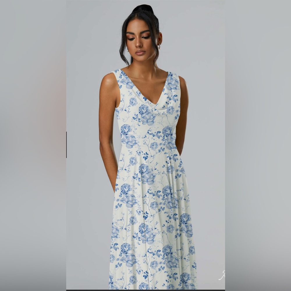 AW bridal “Petronella” Elegant  Floral,bridesmaid Gown. - Picture 3 of 4
